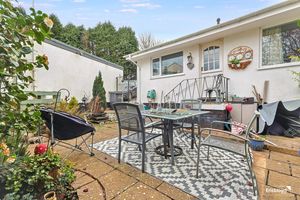 Photo 11- click for photo gallery